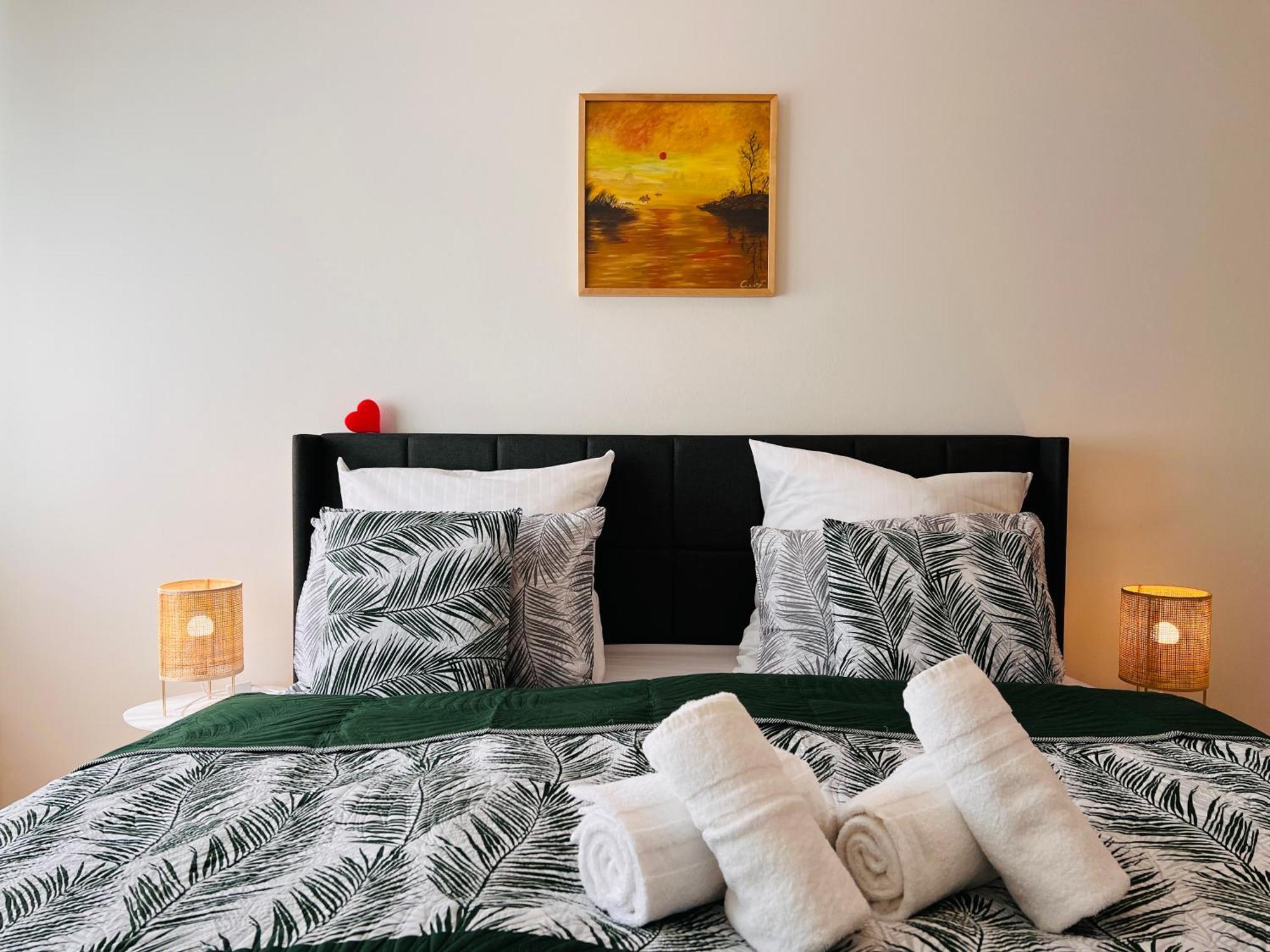 Cardia Homes Ferienwohnung Erfurt-Hopfenberg - Terrasse - Wlan - Vollausstattung Exterior foto